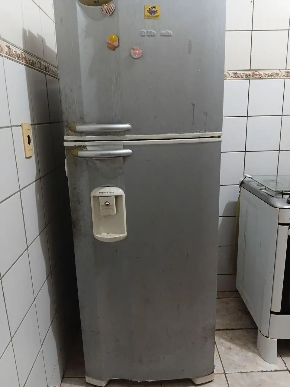 Geladeira com defeito 