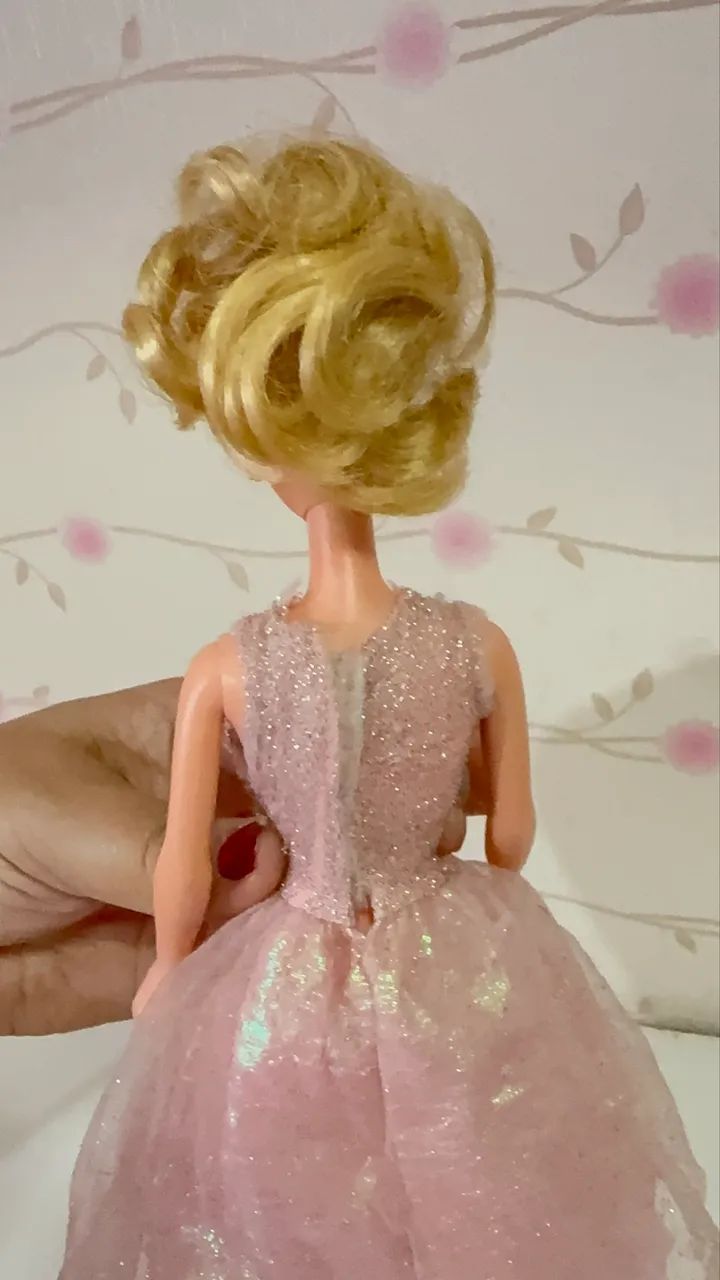 Barbie antiga tipo princesa  - Foto 2