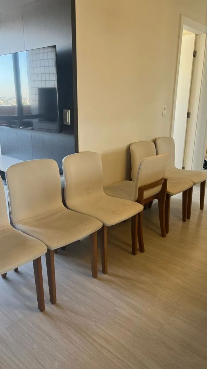 Mesa de jantar quadrada com 6 cadeiras - Foto 3