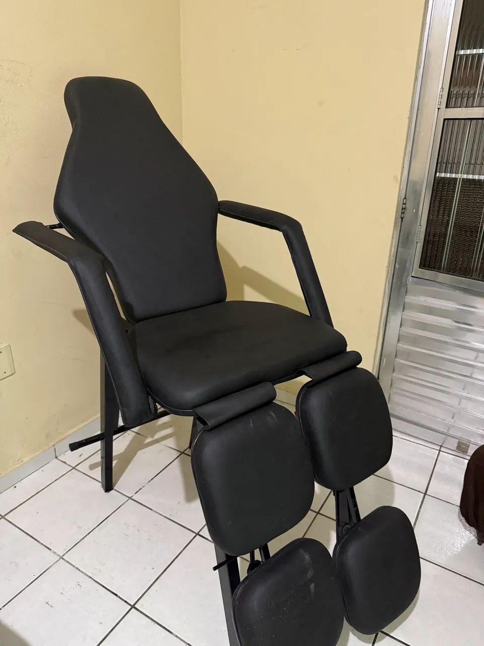     Cadeira/Maca 2 em 1 para tatuagem - Foto 4