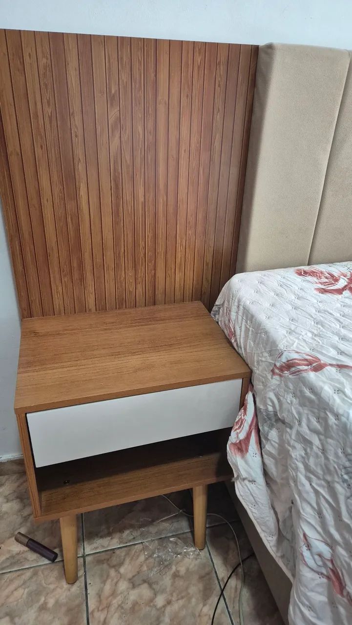 Cabeceira de cama com criado mudo  - Foto 4