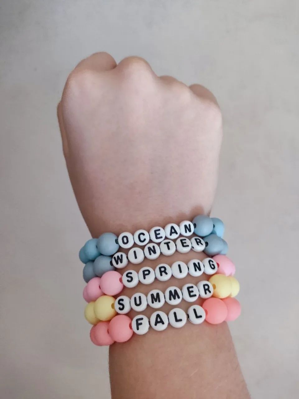Pulseiras feitas em casa - Foto 2