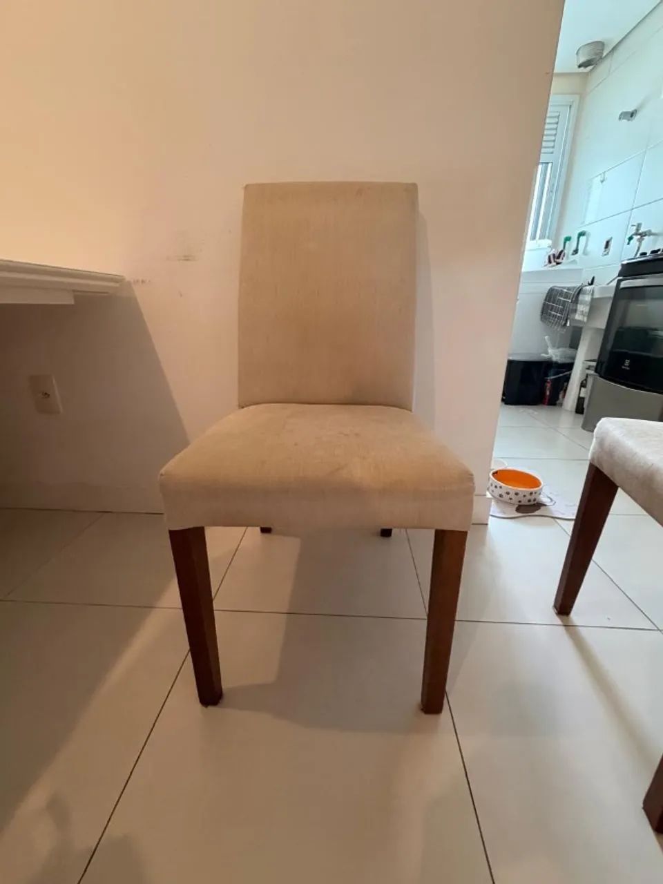 Mesa de jantar quadrada com 4 cadeiras - Foto 5