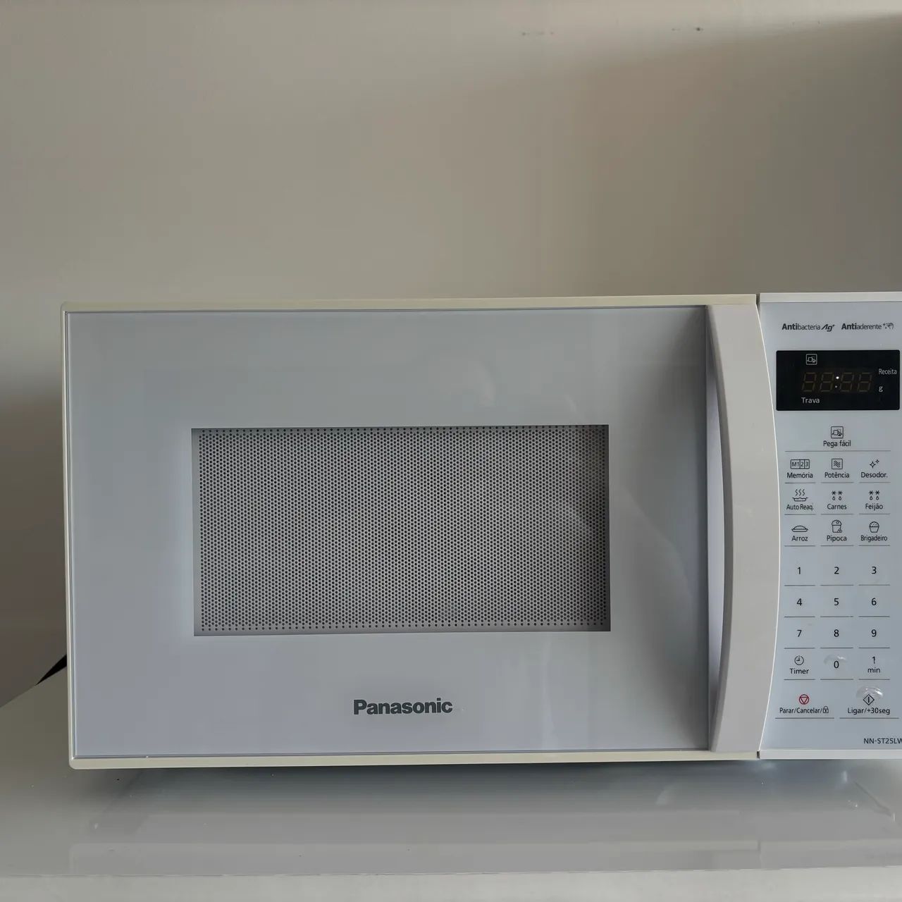 O Micro-ondas Panasonic - 21 litros