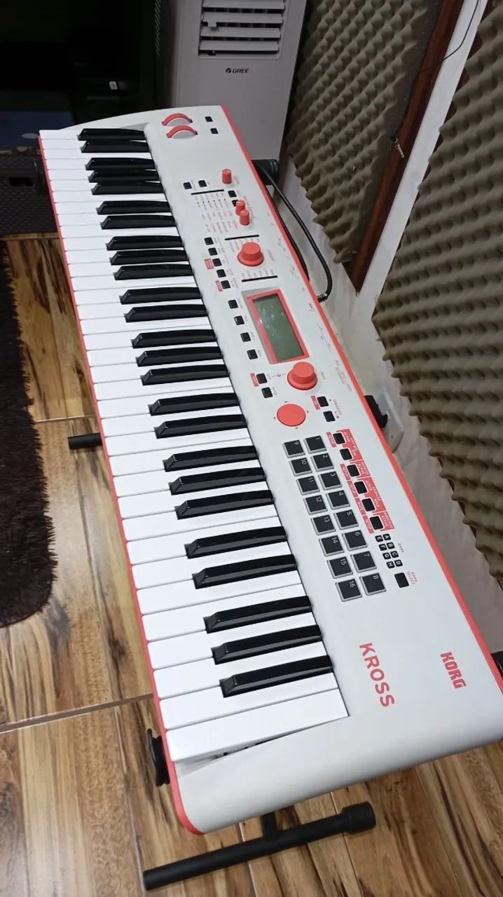 Teclado Korg Kross 2 