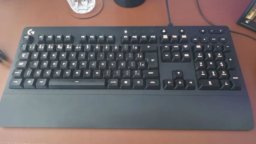 Teclado Gamer Logitech G213 - Foto 3