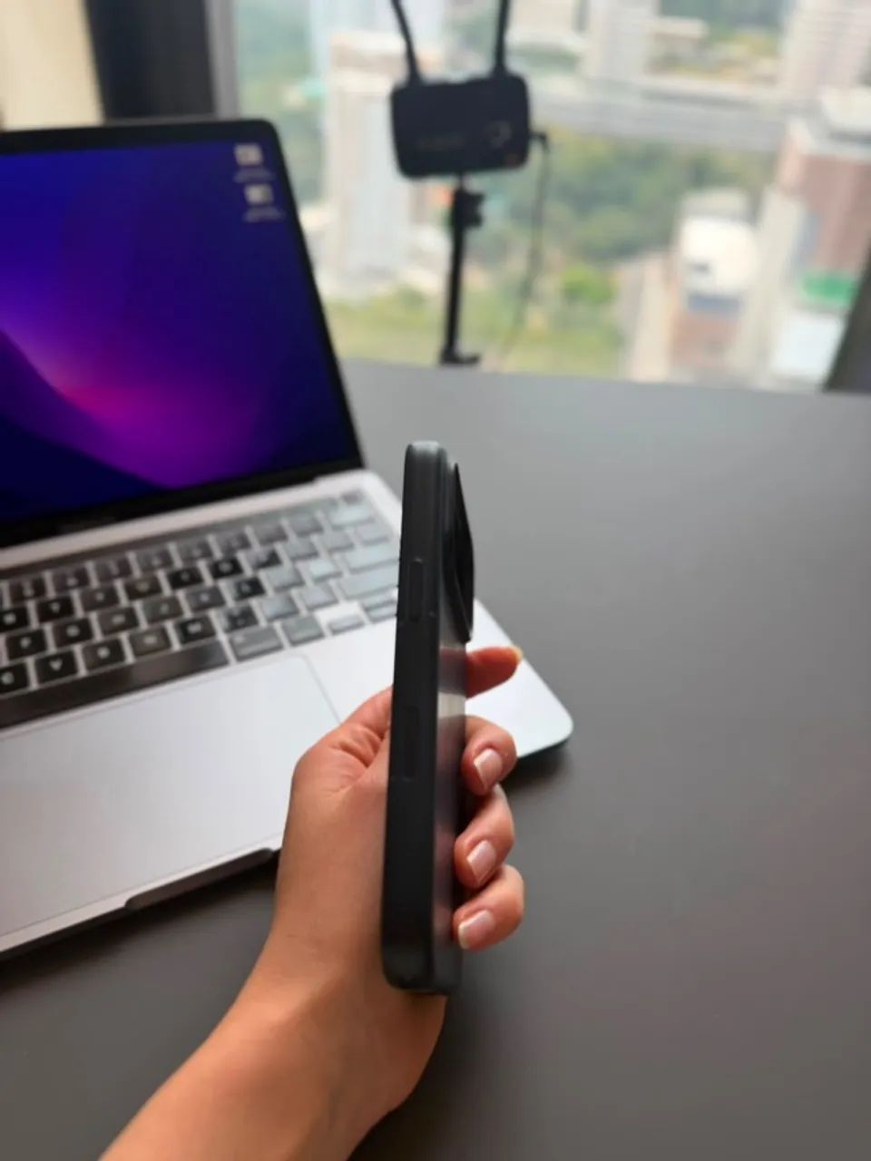 Capa de silicone com MagSafe para iPhone 17 Pro - Preto - Foto 5