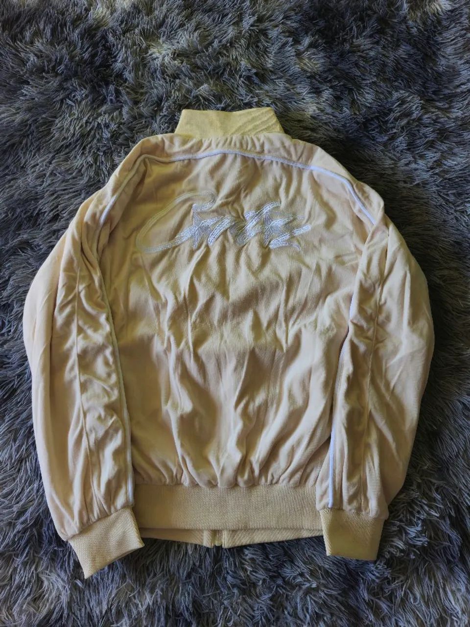 Conjunto Corteiz Veludo vvs Creme  - Foto 3