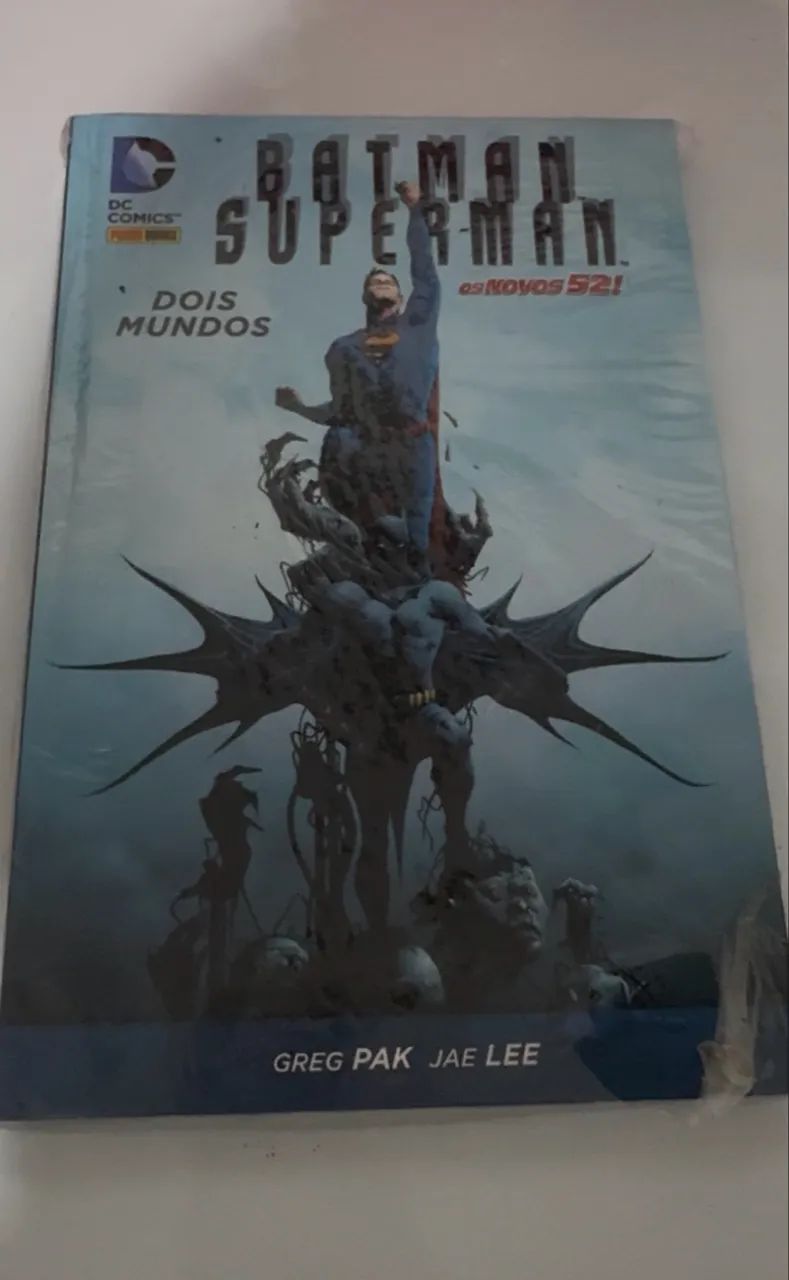 Batman e superman DOIS MUNDOS 