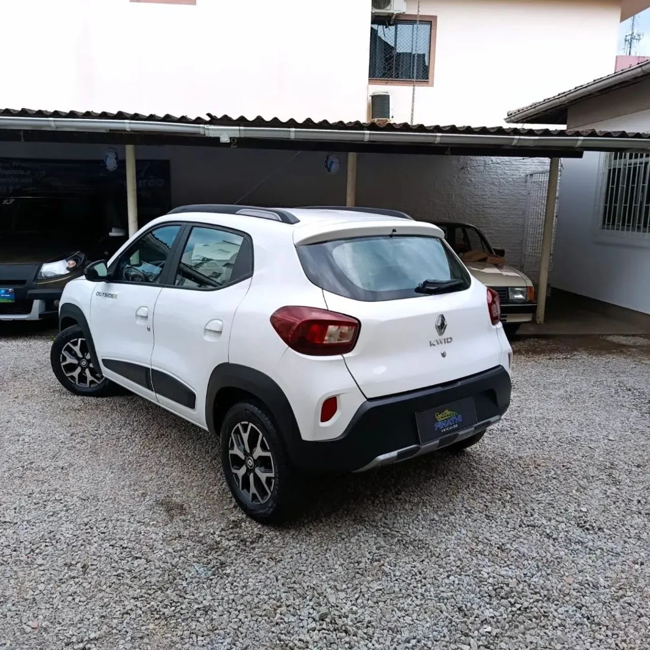Renault Kwid Outsider 1.0 Flex 12V 5P Mec. 2023 - Foto 3