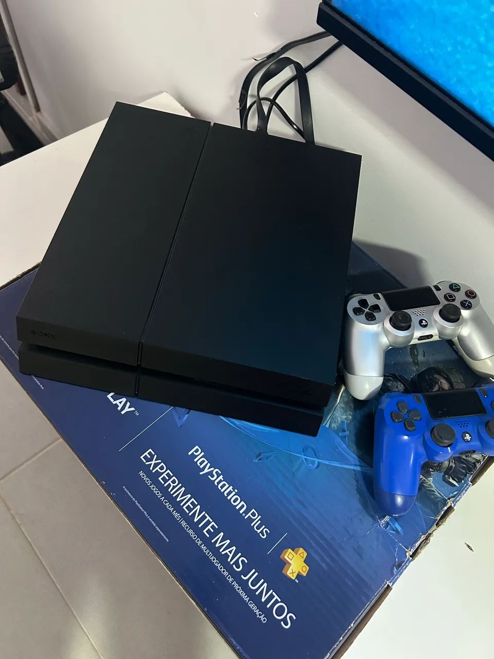 PS4 SLIM COMPLETO + 2 CONTROLES com caixa e nota fiscal - Foto 2