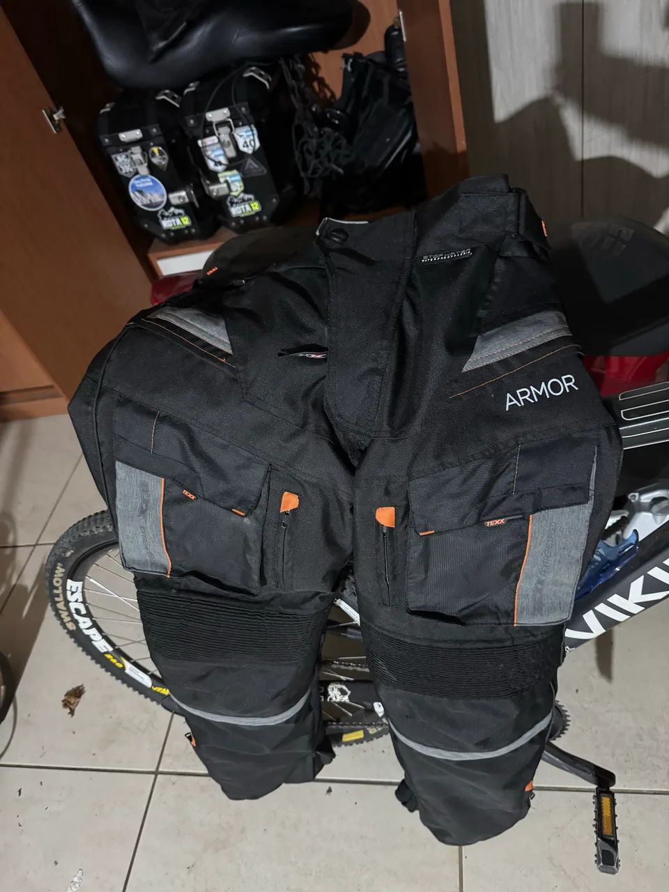  Jaqueta e calça motoqueiro  - Foto 3