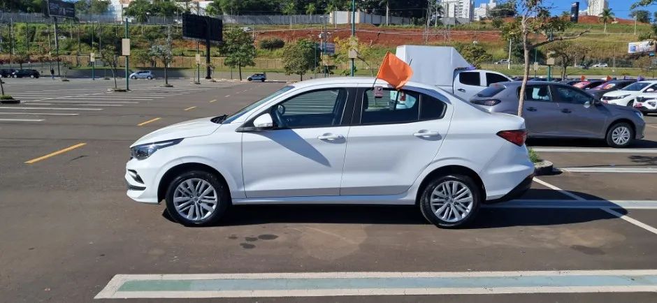Fiat Cronos Drive 1.0 6V 2025 - Foto 4
