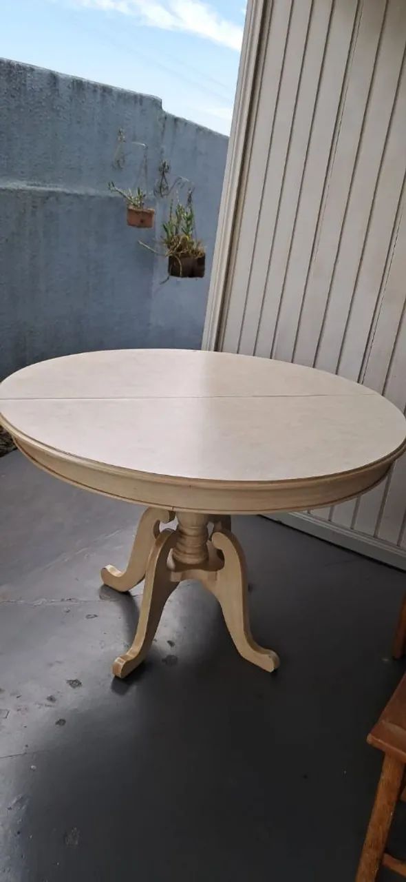 Mesa de Jantar Oval em Madeira Imbuia<br> - Foto 2