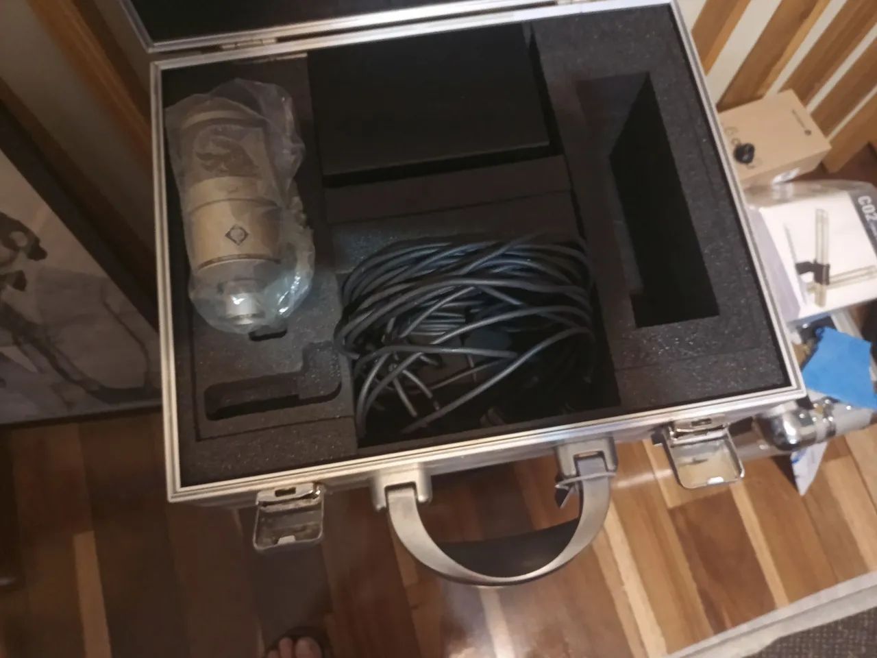 Microfone Neumann M 147 valvulado  - Foto 4