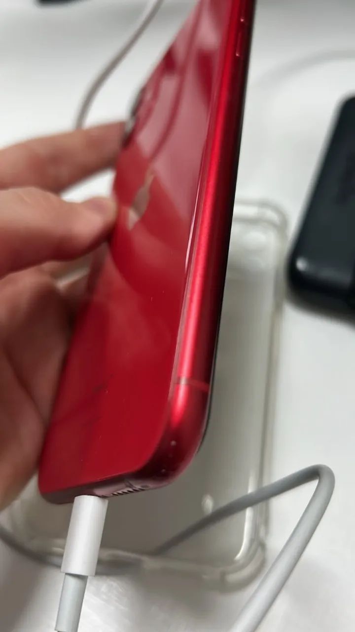 IPHONE 11 RED 128 GB  - Foto 2