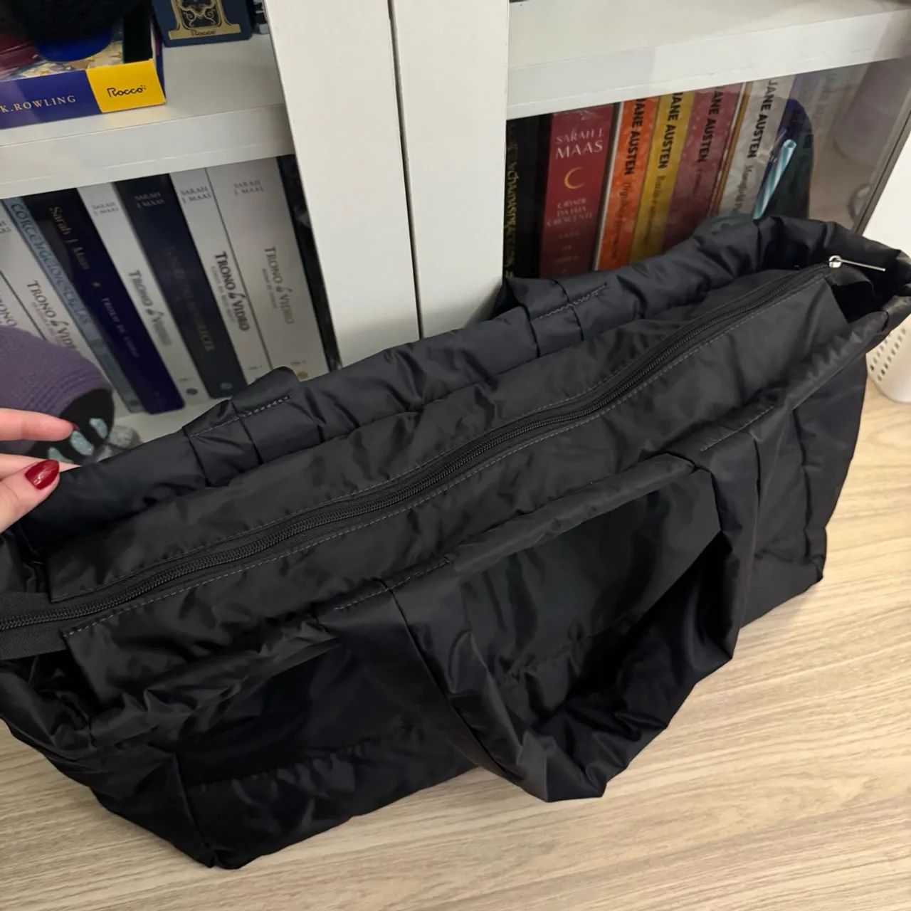 bolsa sephora puffer tote grande preta com zíper - Foto 4