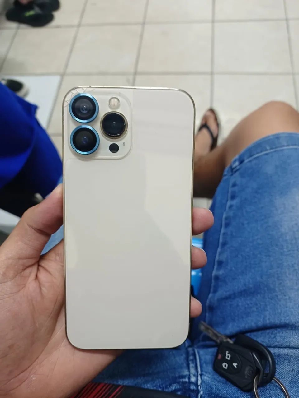 IPhone 13 Pro Max Dourado  - Foto 2