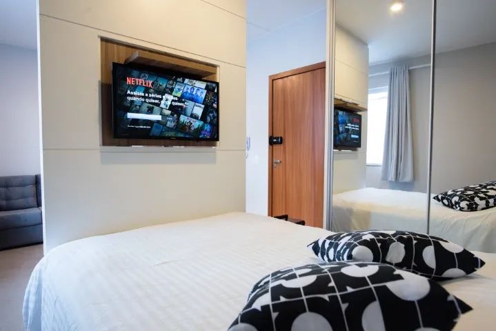 Apartamentos Estudio Completo no Carianos com água, luz, internet e condomínio já inclusos - Foto 2