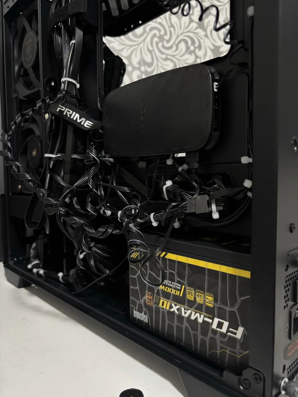 Gabinete Gamer Asus Prime Case AP202 - Foto 5