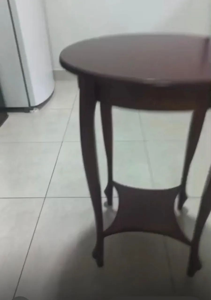 Mesa para arranjo de flores