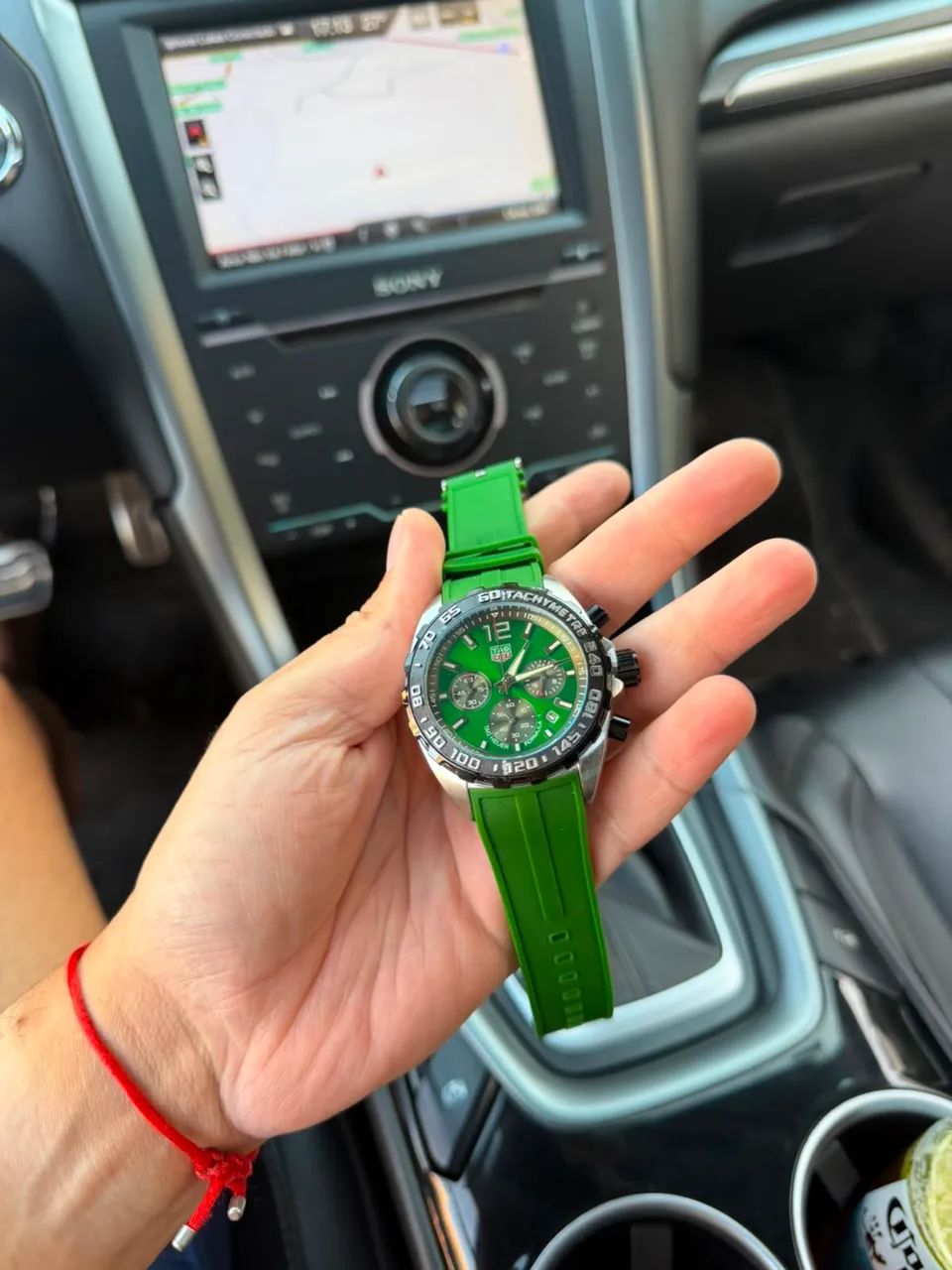 Relógio tag verde 