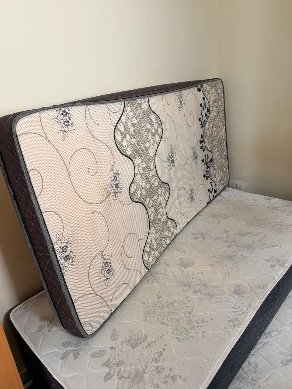 Cama solteiro com conjugado 