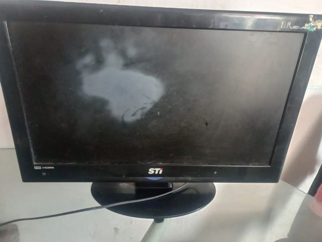 Tv STi para retirada de peças 