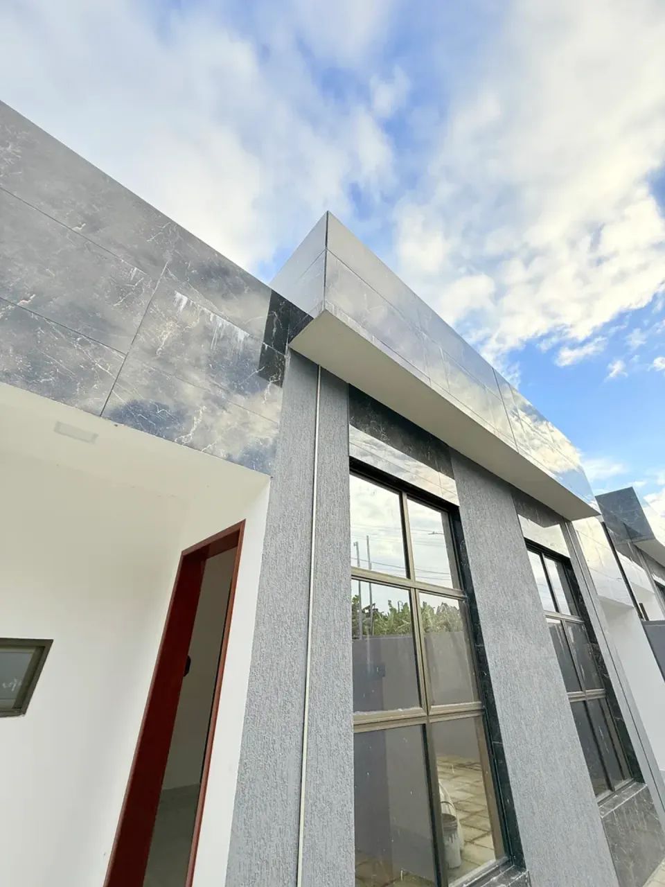 EXCELENTE CASA EM CRUZ DAS ARMAS PRONTA PARA MORAR - Foto 2