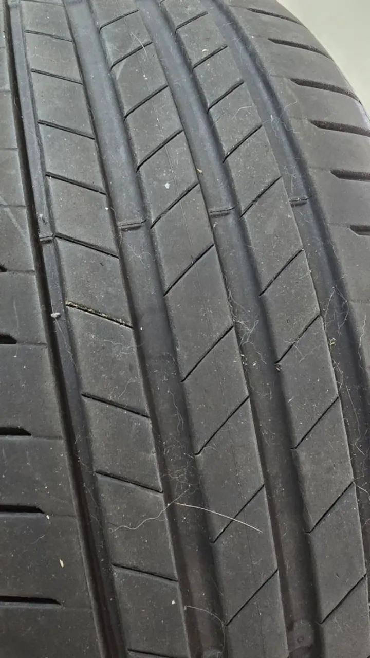 1 Pneu Bridgestone Turanza T005 93Y 225/40R19  - Foto 5