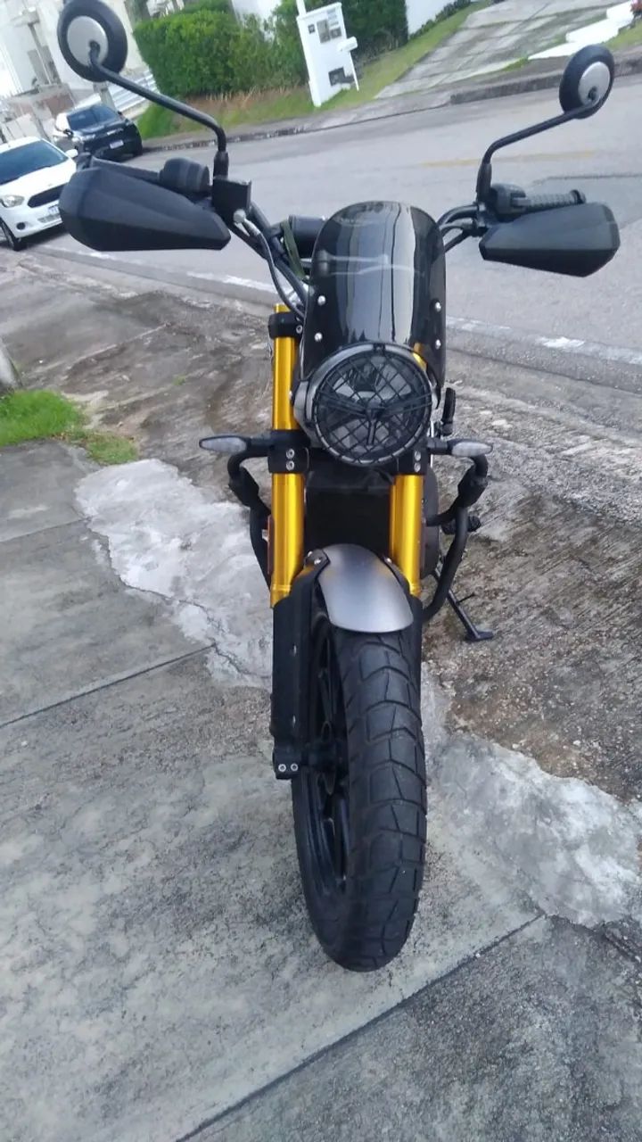 Triumph Scrambler 400X