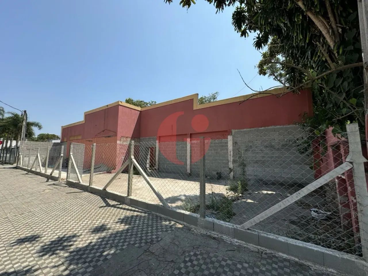 PONTO COMERCIAL PARA VENDA OU LOCAÇÃO NO CENTRO - Foto 2