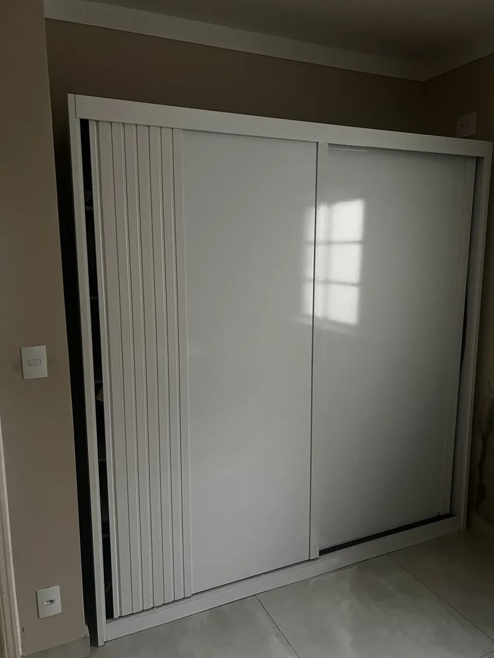 Guarda Roupas em mdf 2 portas de correr branco
