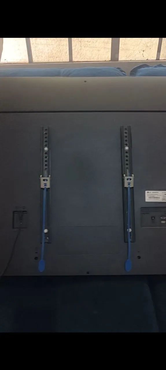 Vendo TV LG 60 polegadas Smart TV, modelo 60UQ8050PSB. - Foto 5