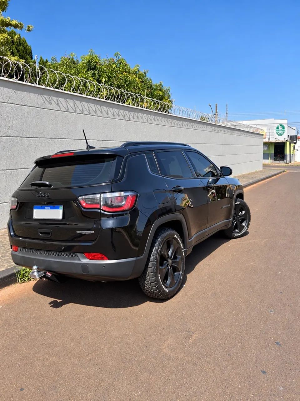 Jeep Compass Night Eagle 2.0 4X2 Flex 16V AUT 2018 - Foto 2