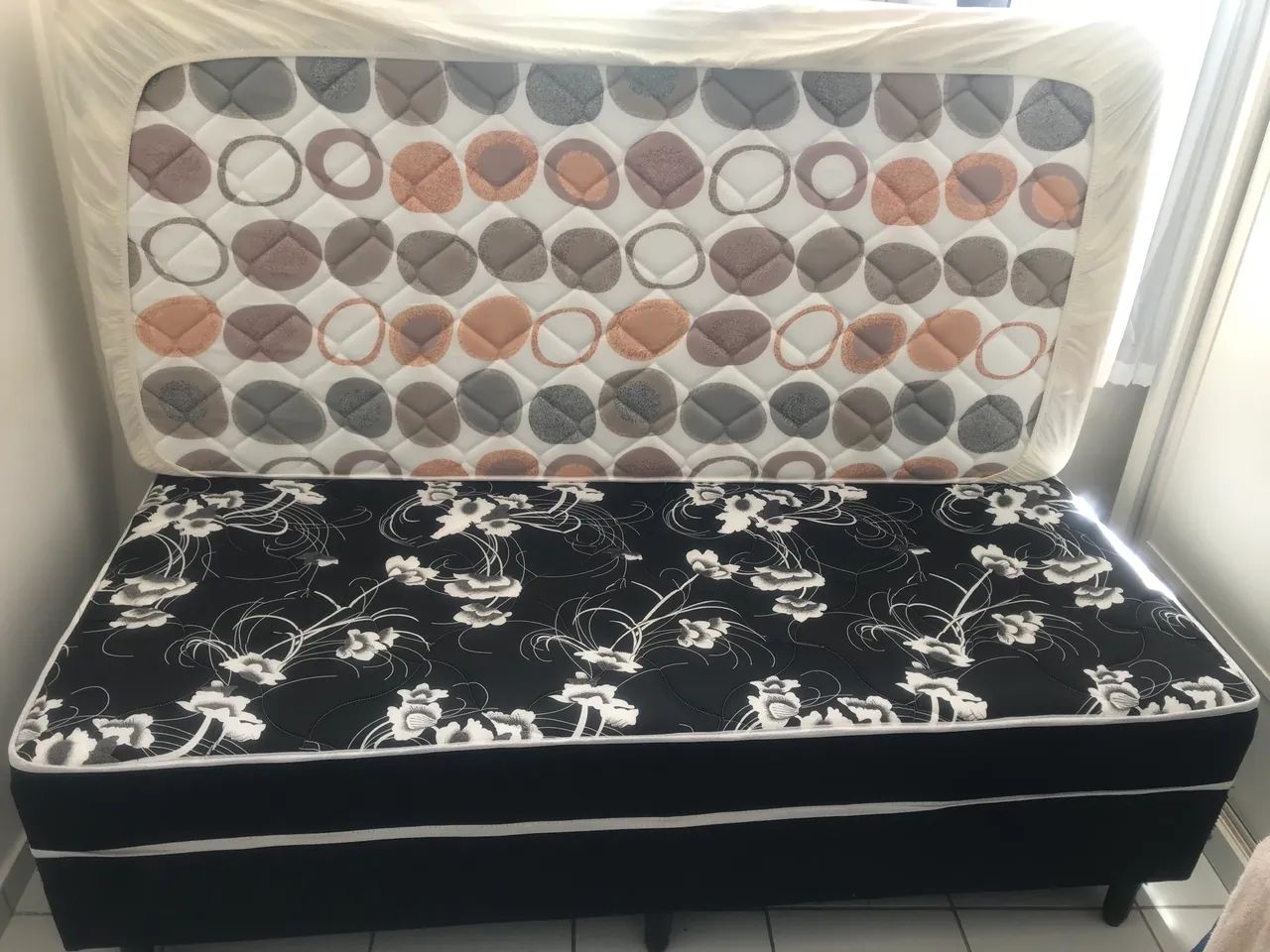 CAMA BOX SOLTEIRO. 