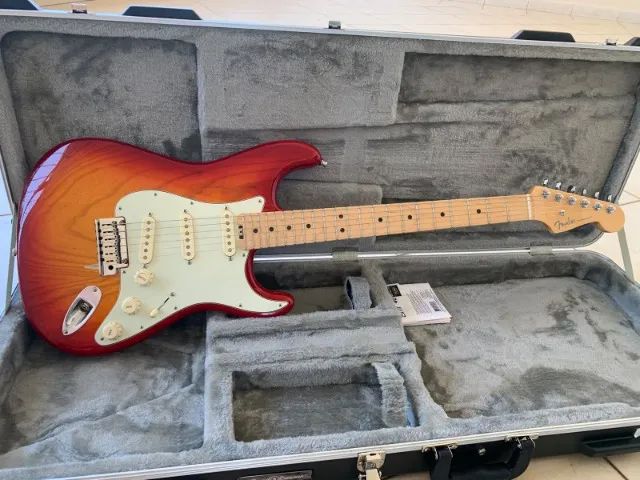 Fender American Elite Stratocaster