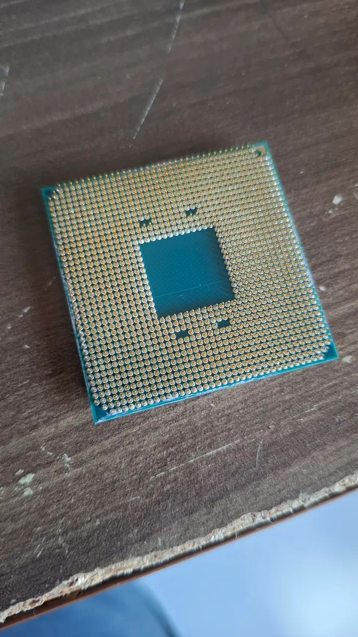 AMD RYZEN 7 5700X - Foto 4