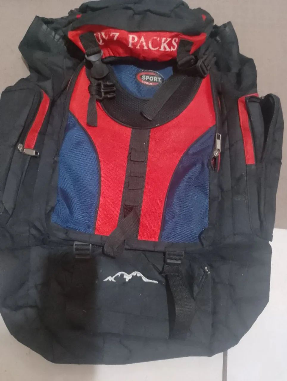 Mochila de trilha e camping