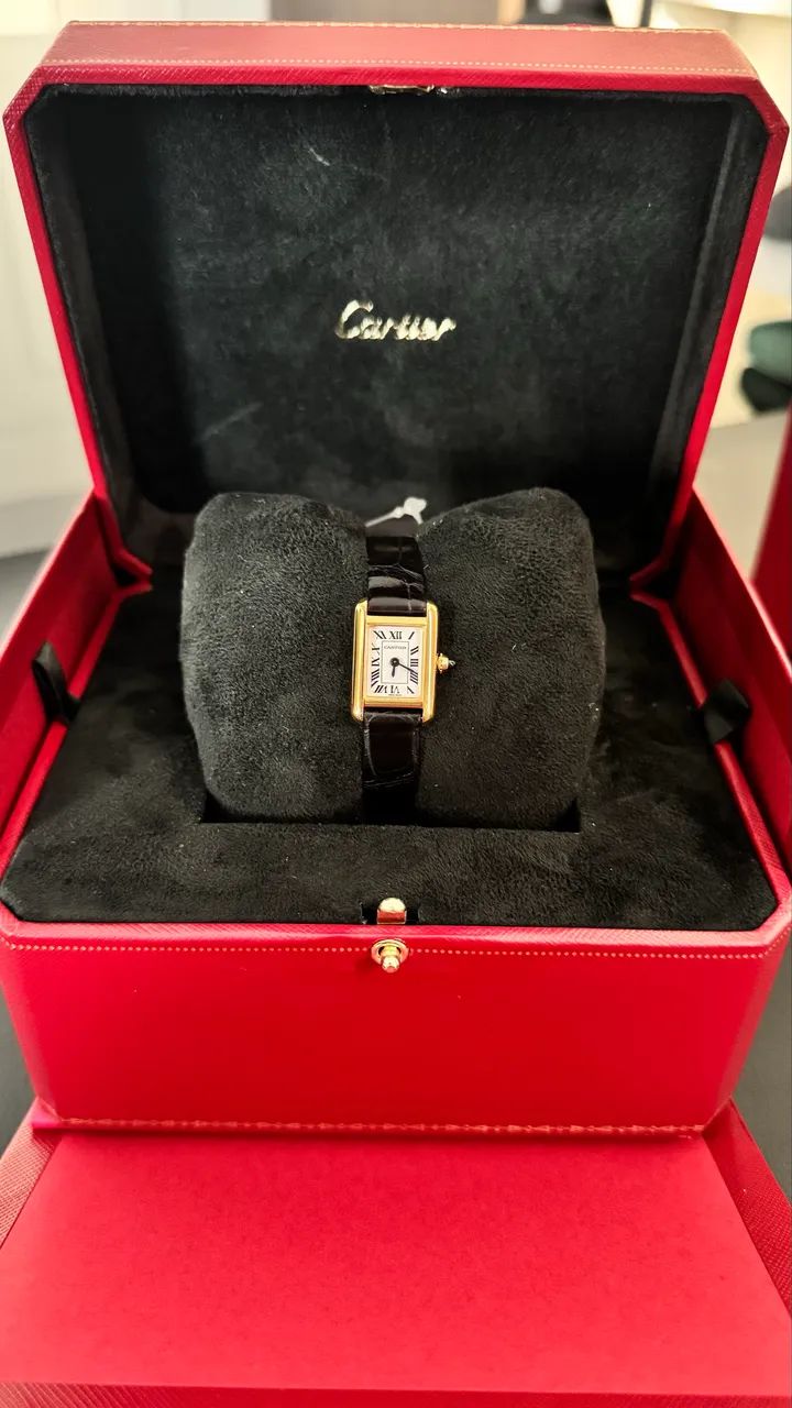 Cartier Tank Louis Cartier Mini - modelo clássico e sofisticado