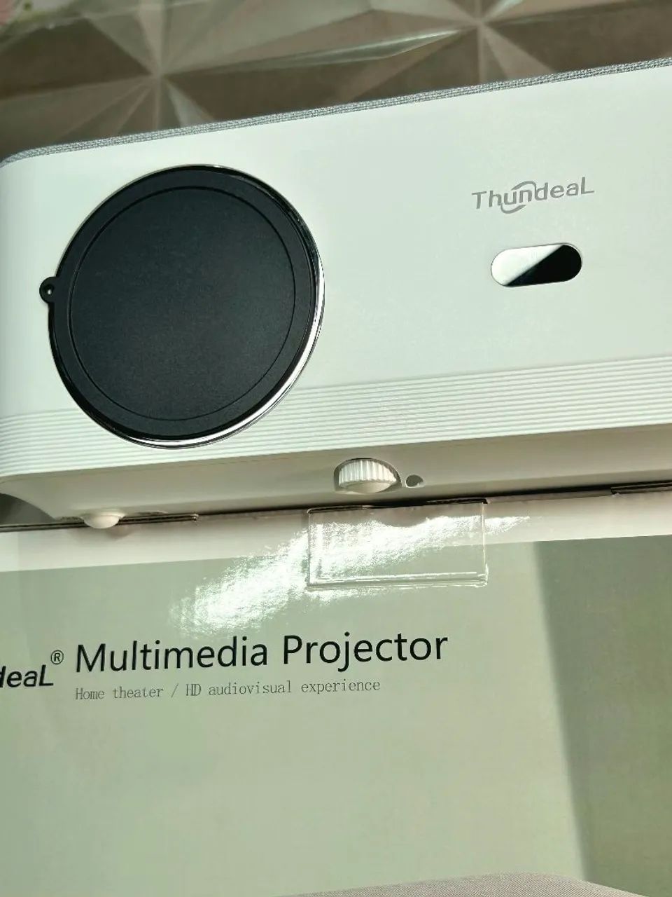 Projetor ThundeaL TD92 Pro Full HD - Cinema em casa - Foto 3