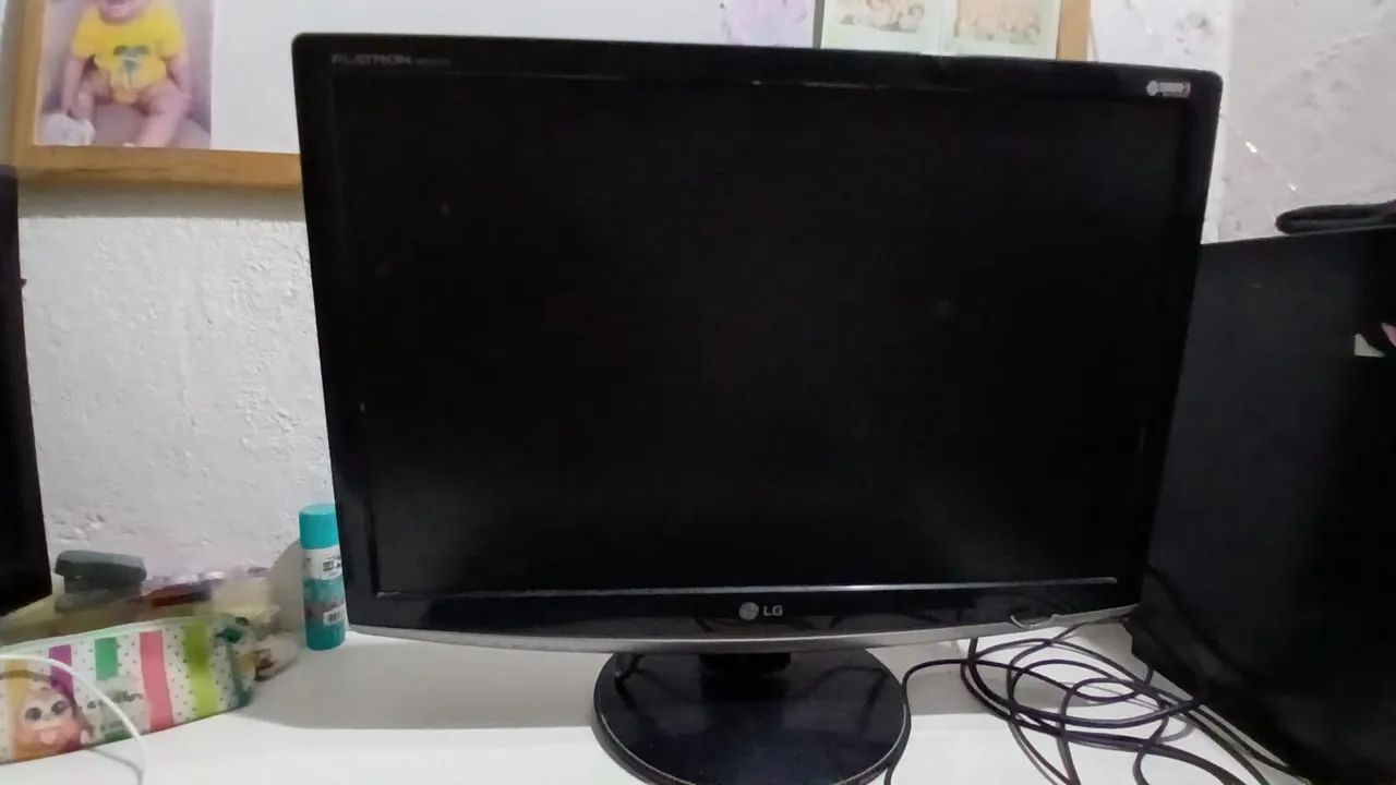  Monitor LG Flatron 22 - Funcionando - Foto 3