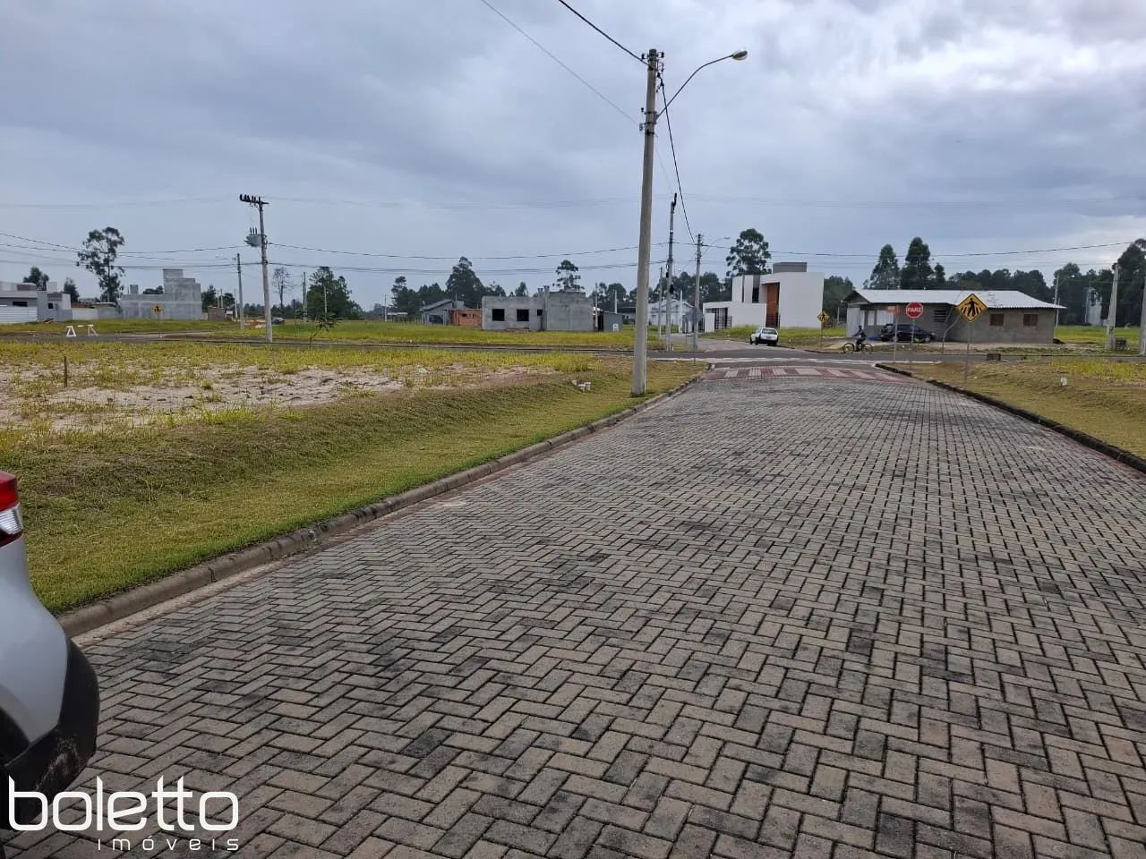 TERRENO PRONTO PARA CONSTRUIR - JARDIM AMÉRICA - PASSO DE TORRES