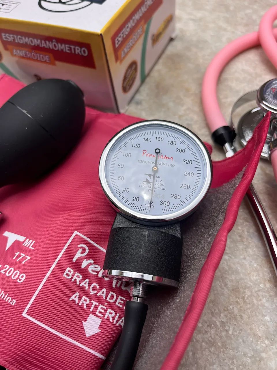 Aparelho de pressão e estetoscópio Premium  - Foto 5