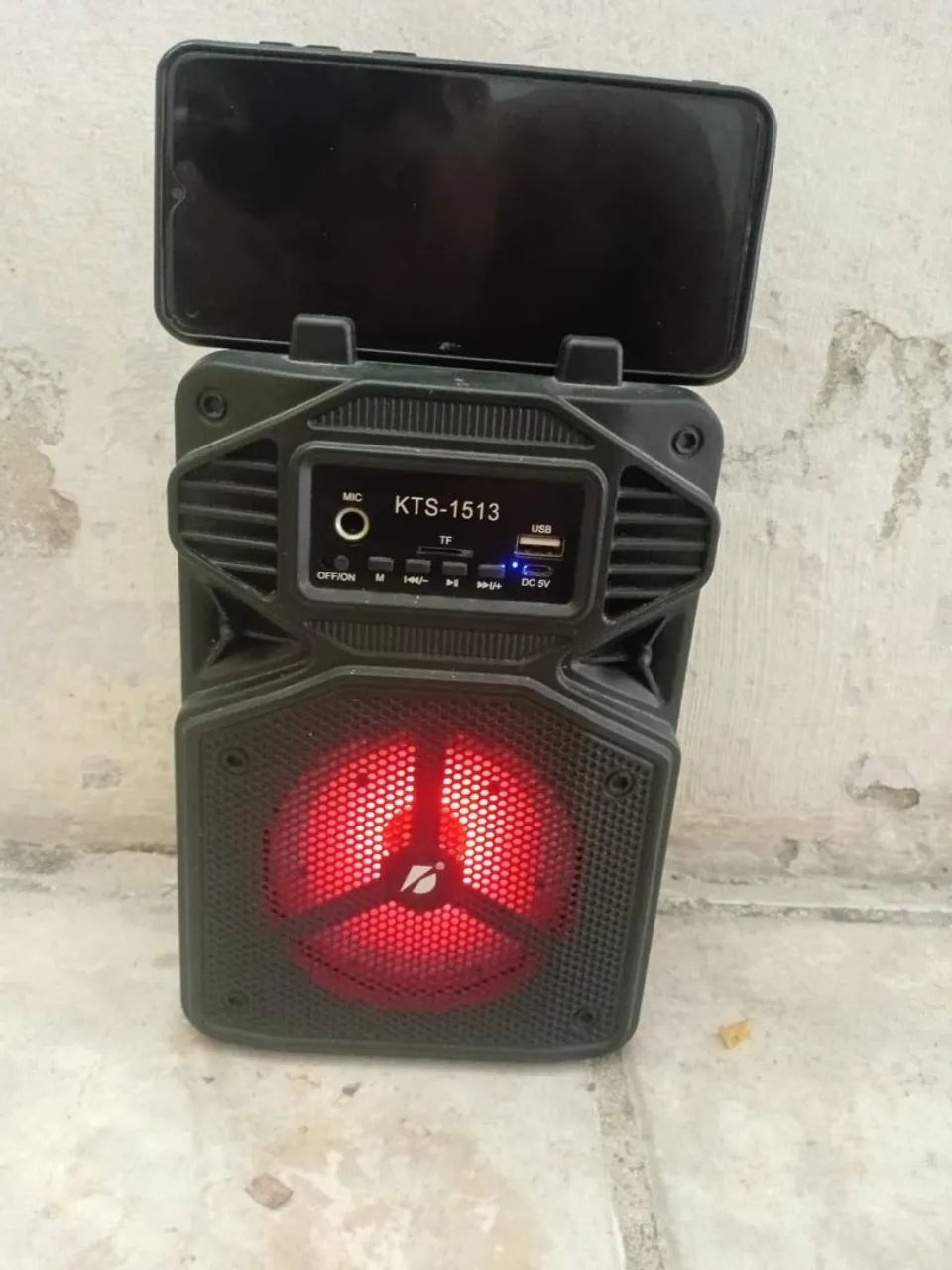 Caixa Bluetooth! ( SEMINOVA )