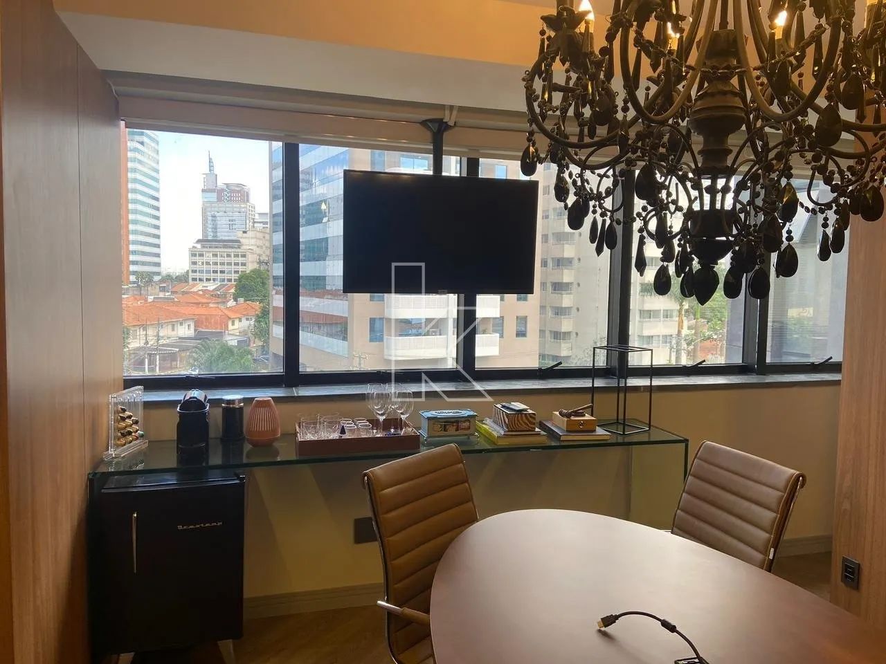 Sala Comercial Mobiliada à Venda no Condomínio Edifício Butantã - Rua Butantã, 461, Pinhei
