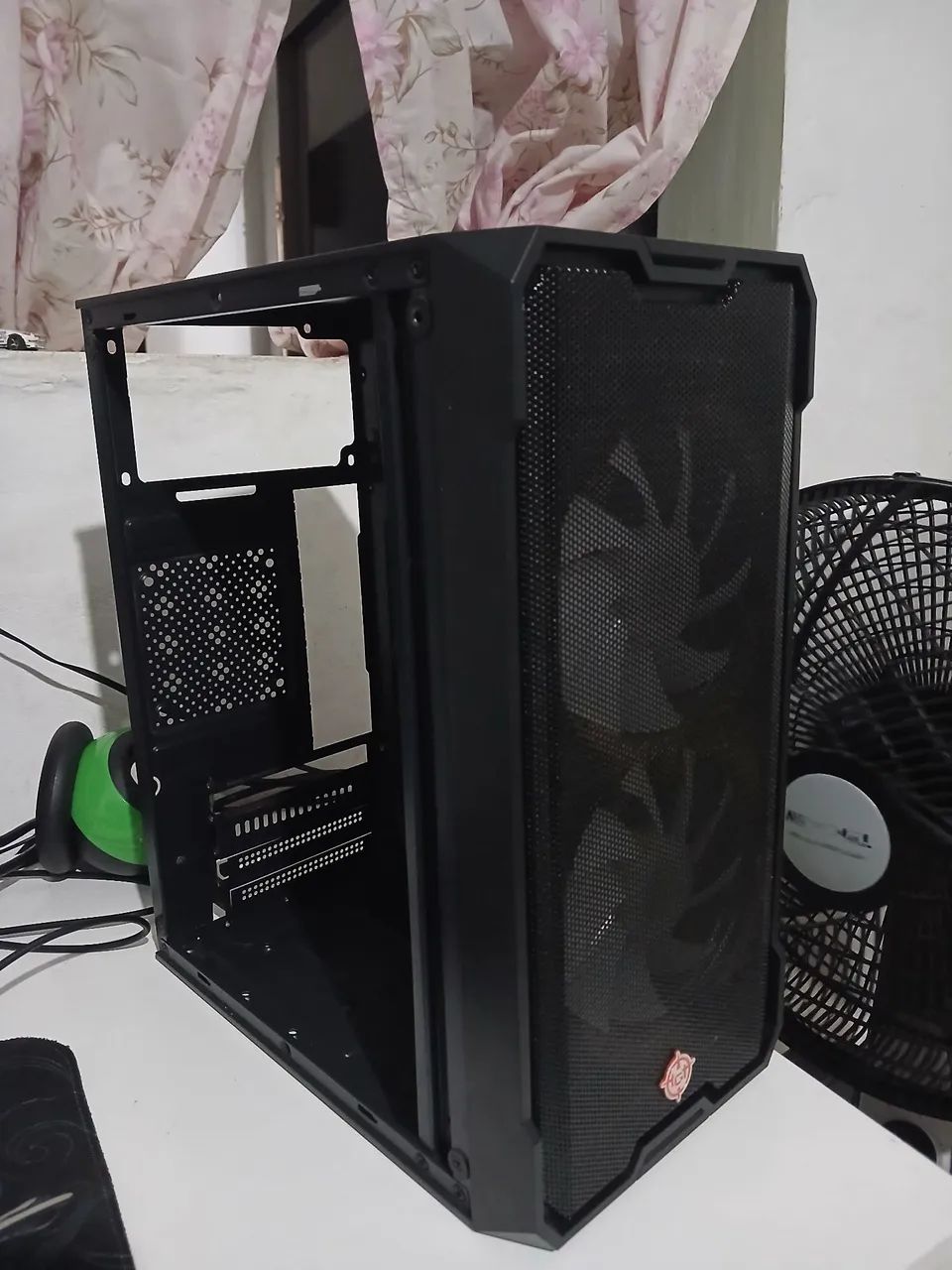 Gabinte Target mid tower 