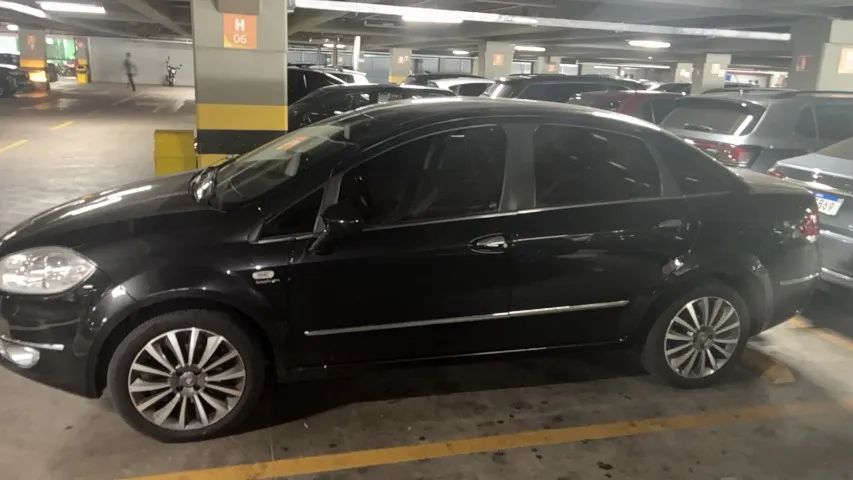 Fiat Linea Absolute 1.9/1.8 Flex Dualogic 4P 2012 - Foto 4