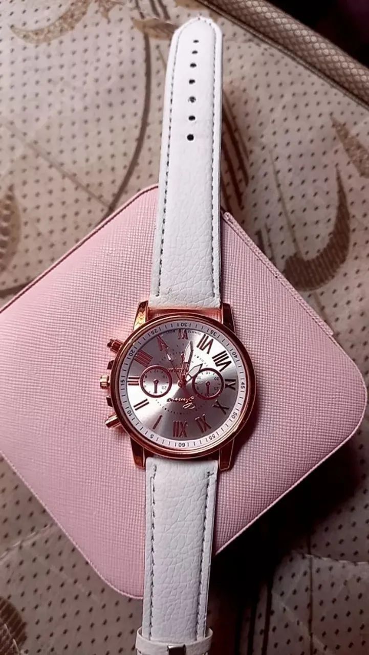 Relógio Feminino Pulseira Couro Sintético - Foto 4
