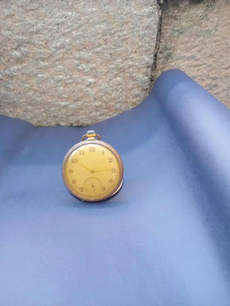 Relógio de bolso sem marca